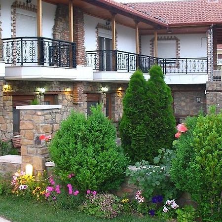 Апартаменты Spitiko Като-Лутраки Экстерьер фото